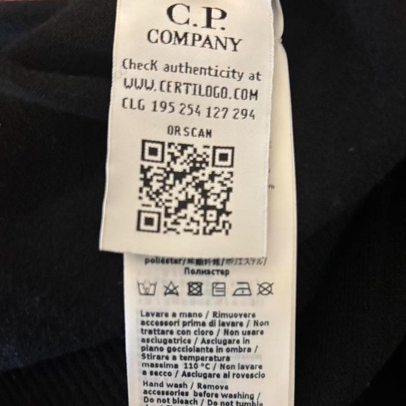 C.P Company - Light Fleece Crew Neck Sweatshirt - Picture 3 of 4